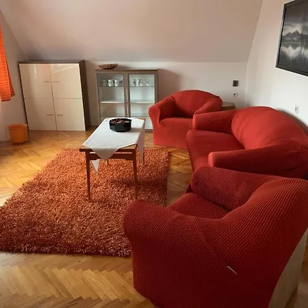 Apartman Lunik Svratka Exterior photo